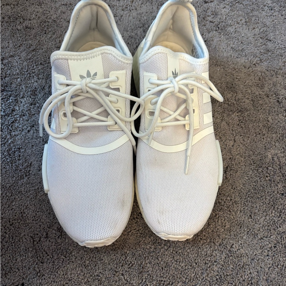 Adidas White Sneakers Classic Design